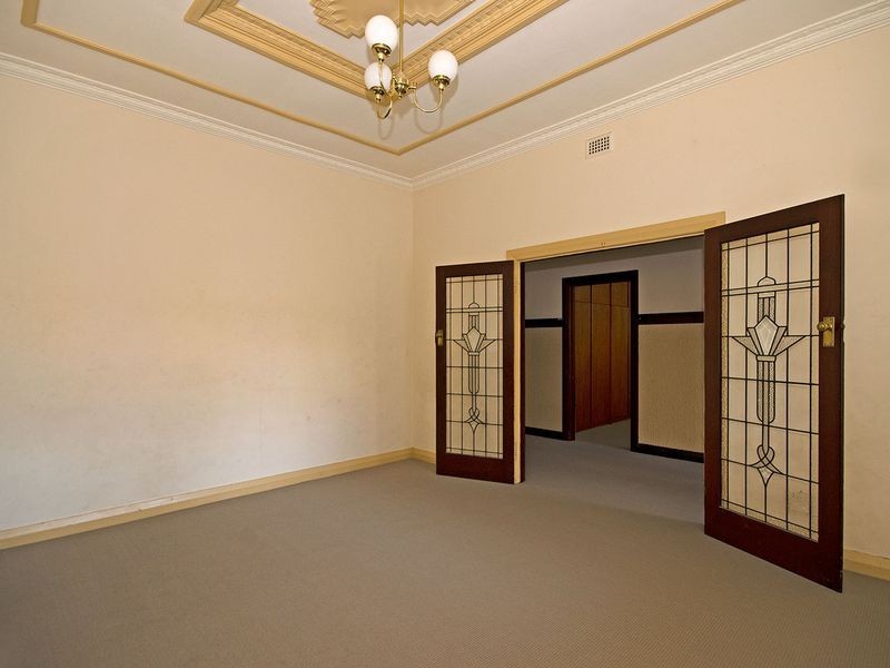 12 Findon Road, Woodville West SA 5011