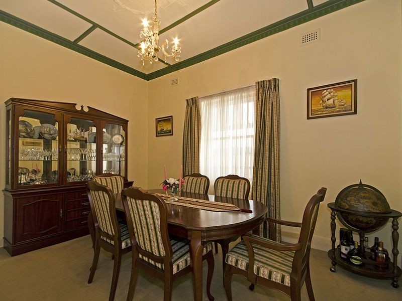 16 Ledger Road, Woodville South SA 5011