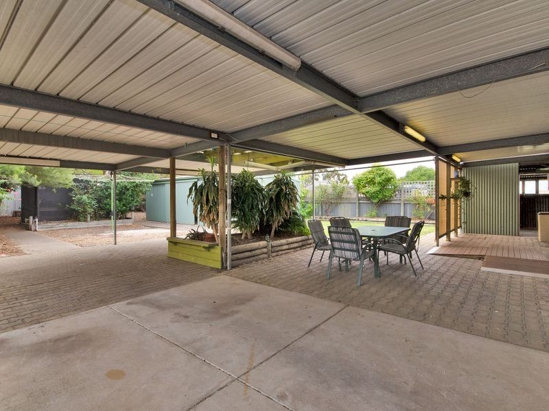 11 Kelmscott Street, Rosewater SA 5013