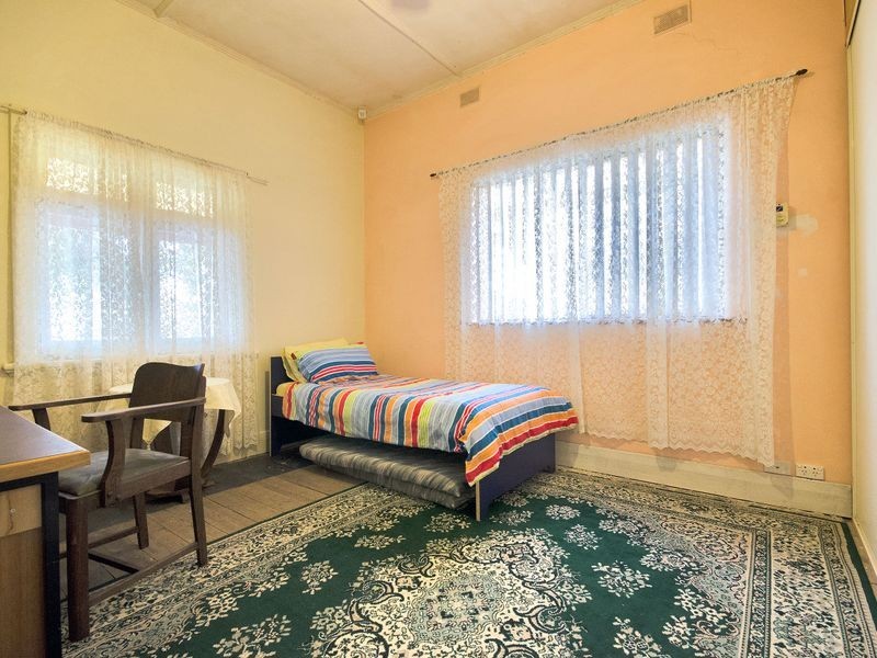 11 Kelmscott Street, Rosewater SA 5013