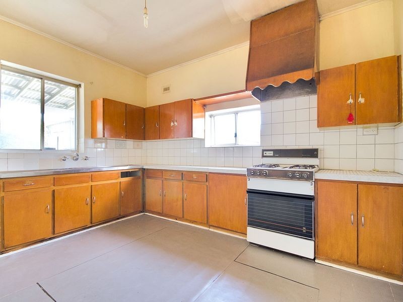 22 Fifth Avenue, Cheltenham SA 5014