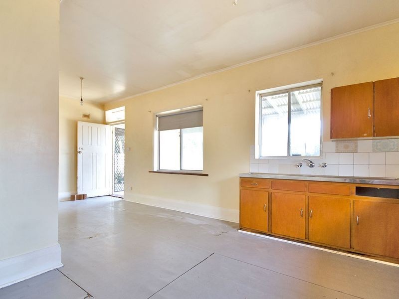 22 Fifth Avenue, Cheltenham SA 5014