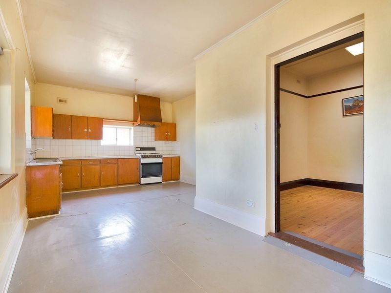 22 Fifth Avenue, Cheltenham SA 5014