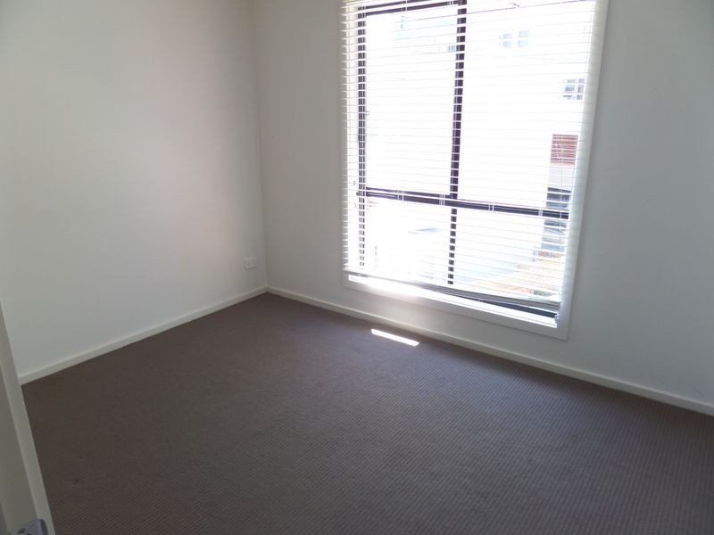 1/17 Euston Walk, Mawson Lakes SA 5095