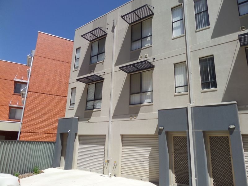 1/17 Euston Walk, Mawson Lakes SA 5095