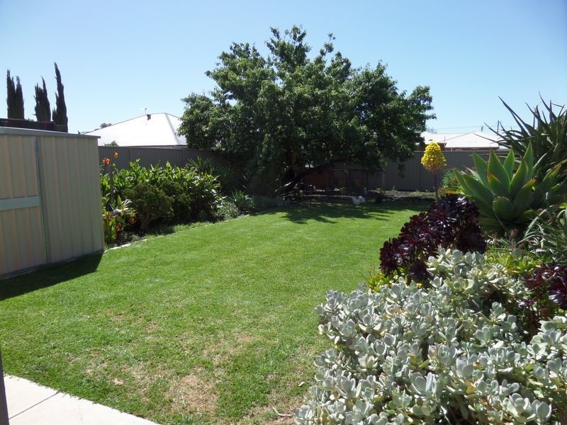 48 Third Avenue, Woodville Gardens SA 5012