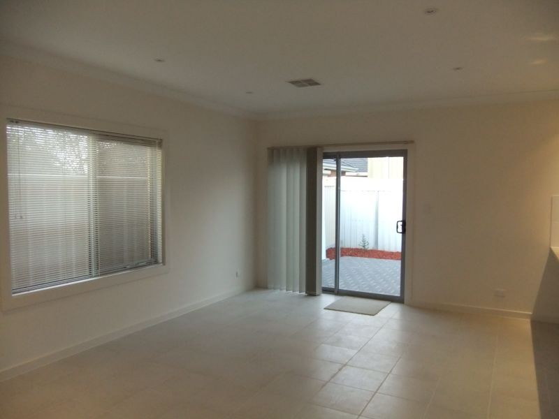 3/6 Ruby Avenue, Seaton SA 5023