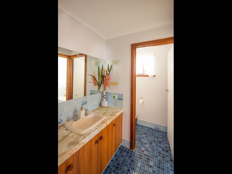 1 Chusan Court, North Haven SA 5018