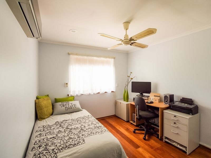1 Chusan Court, North Haven SA 5018