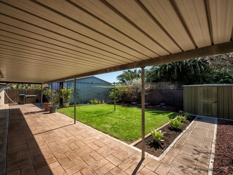1 Chusan Court, North Haven SA 5018