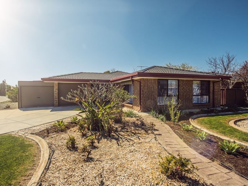 1 Chusan Court, North Haven SA 5018