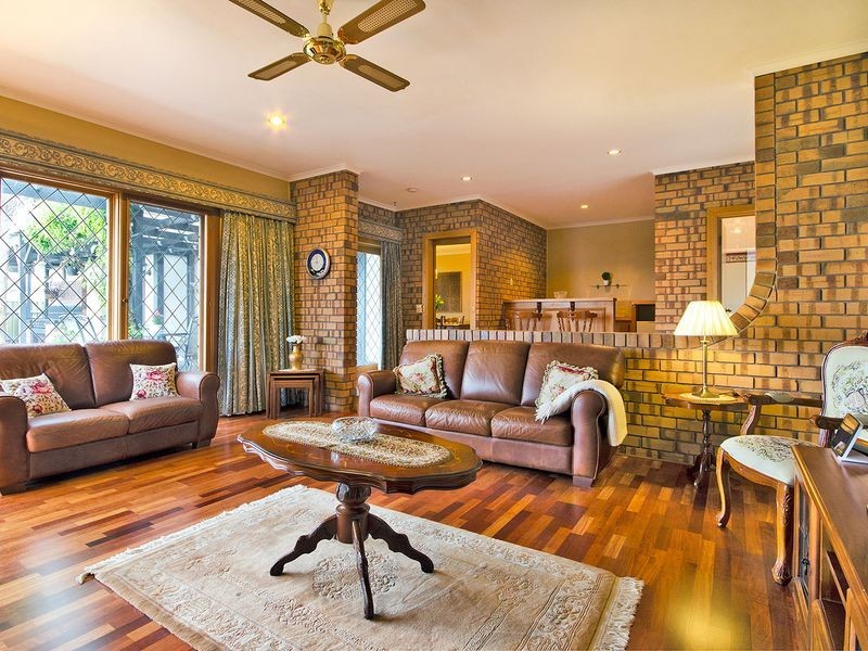 12 Farming Crescent, Hallett Cove SA 5158