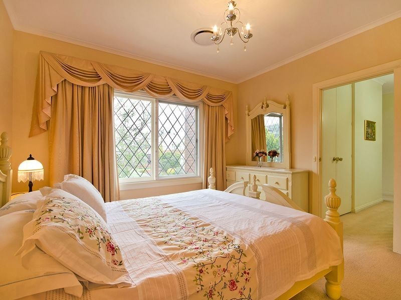 12 Farming Crescent, Hallett Cove SA 5158