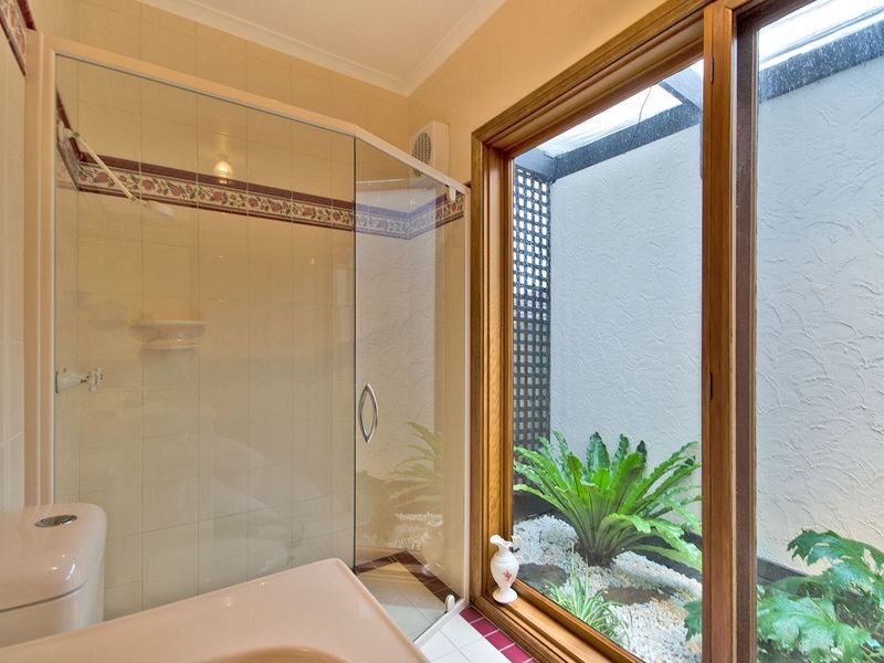 12 Farming Crescent, Hallett Cove SA 5158