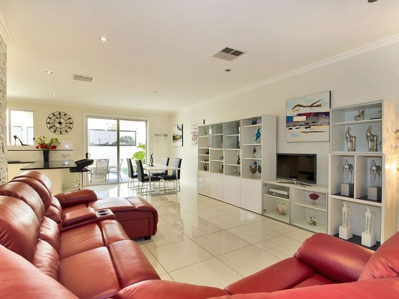 5/212 Trimmer Parade, Seaton SA 5023