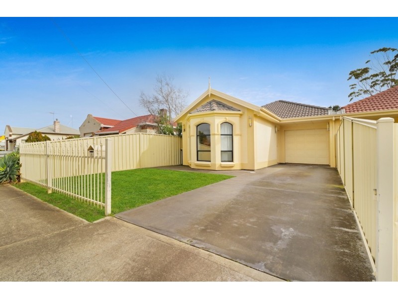 5 Bernard Street, Findon SA 5023