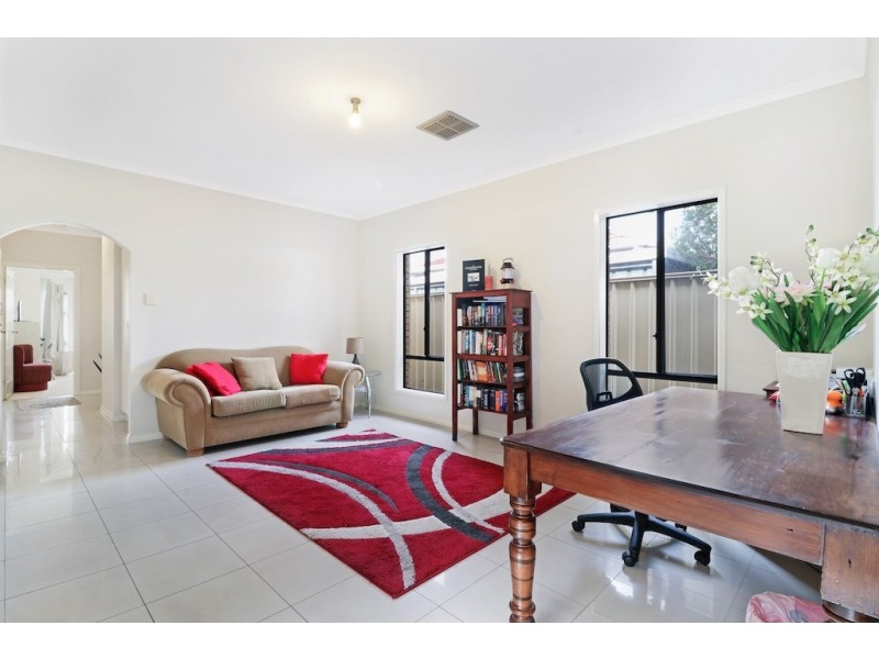 5 Bernard Street, Findon SA 5023