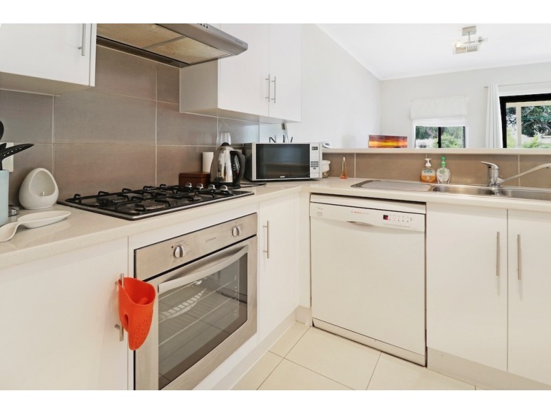 5 Bernard Street, Findon SA 5023