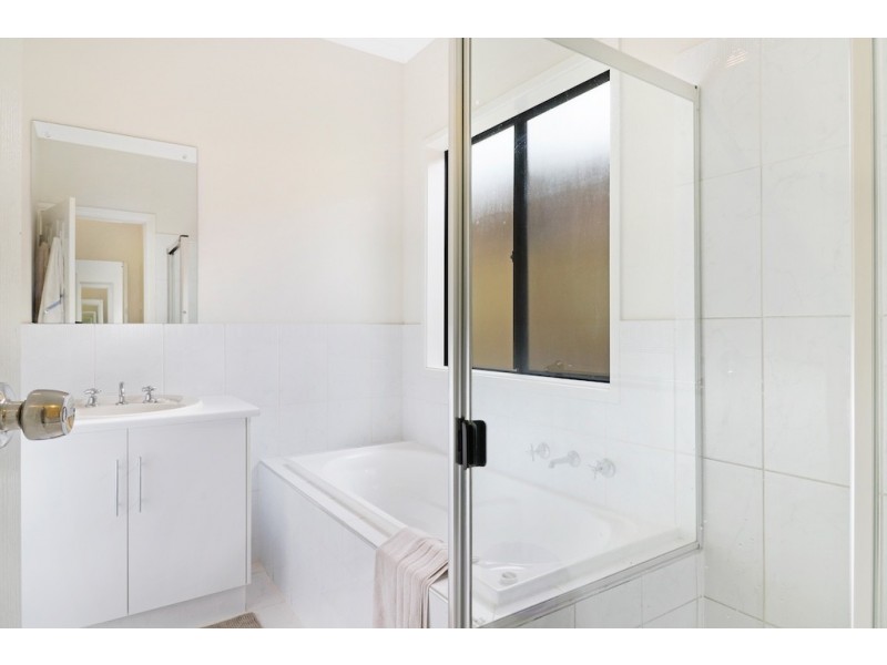 5 Bernard Street, Findon SA 5023