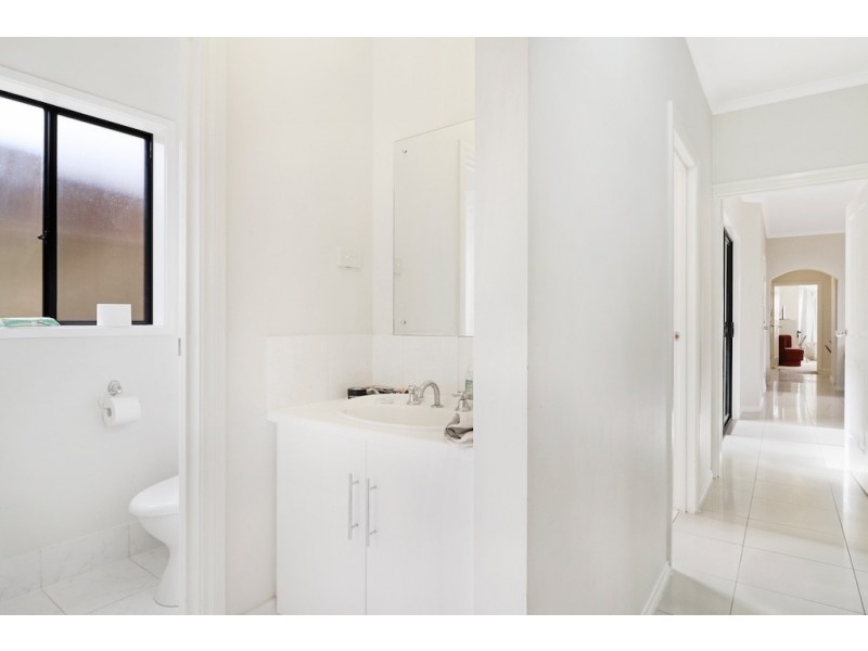 5 Bernard Street, Findon SA 5023