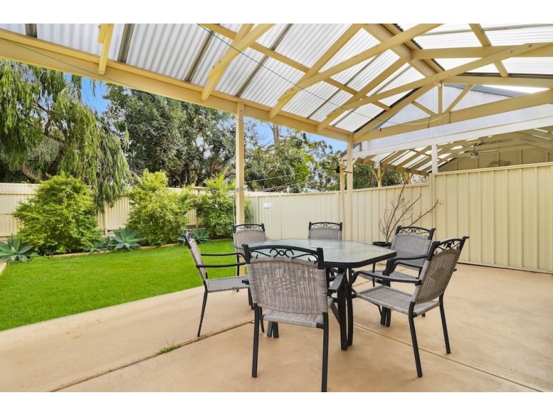 5 Bernard Street, Findon SA 5023