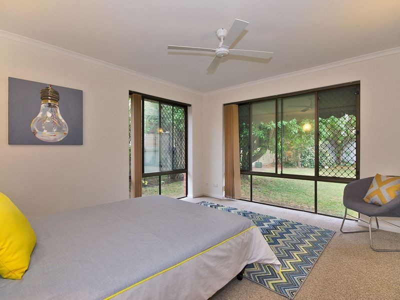 11 Fairweather Avenue, Woodville South SA 5011