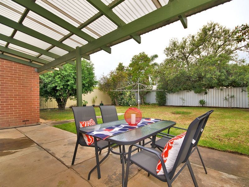 11 Fairweather Avenue, Woodville South SA 5011