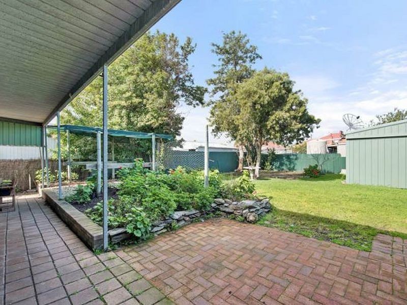 10 Ward Street, Pennington SA 5013