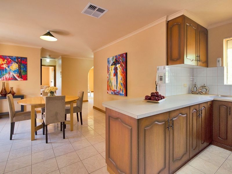 1/4 Wellington Street, Alberton SA 5014