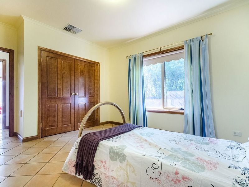 2-4 Ashdown Street, Oakden SA 5086