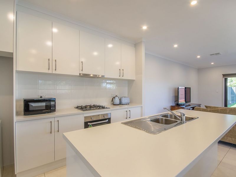 64 Fairview Terrace, Clearview SA 5085