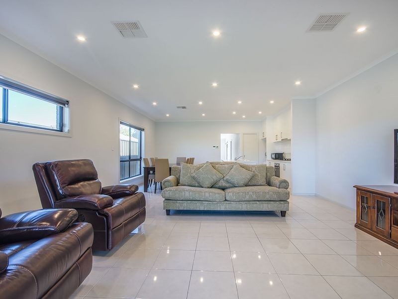 64 Fairview Terrace, Clearview SA 5085