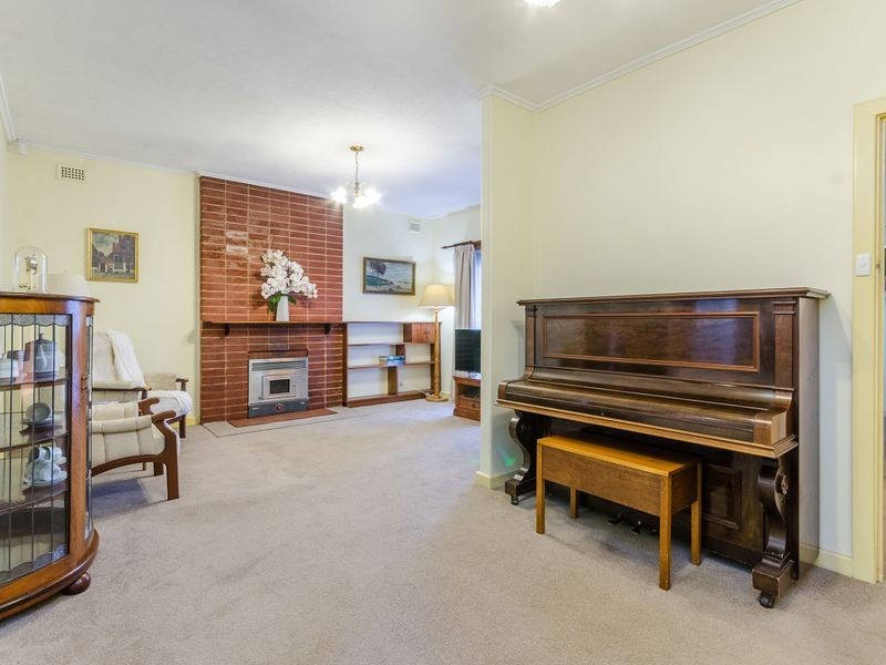 17 Fife Street, Woodville South SA 5011