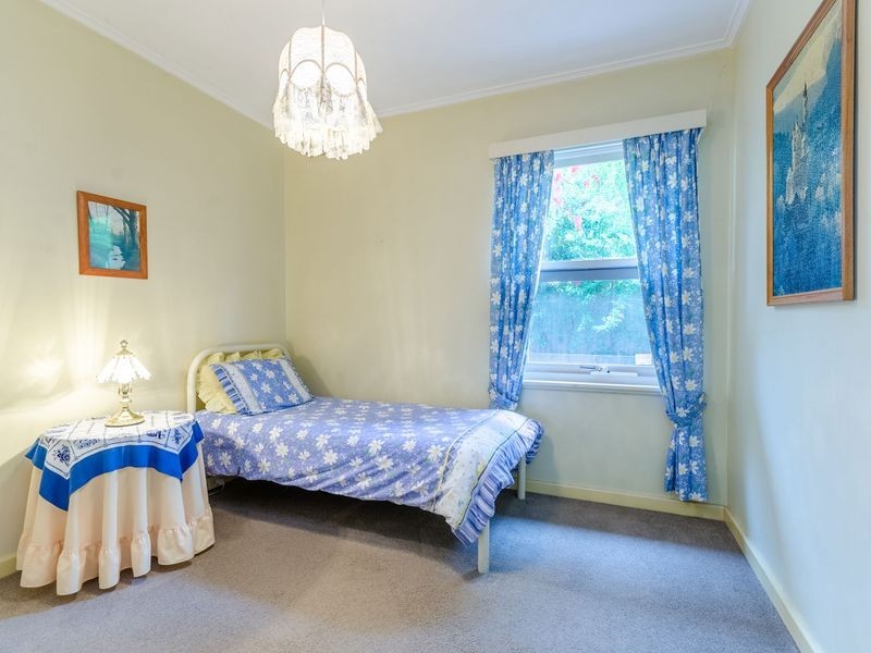 17 Fife Street, Woodville South SA 5011