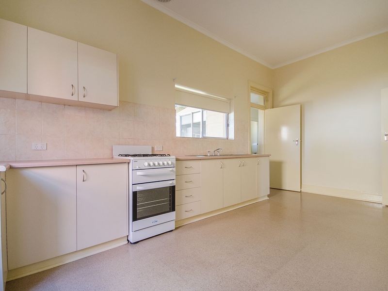 16 Starr Street, Rosewater SA 5013