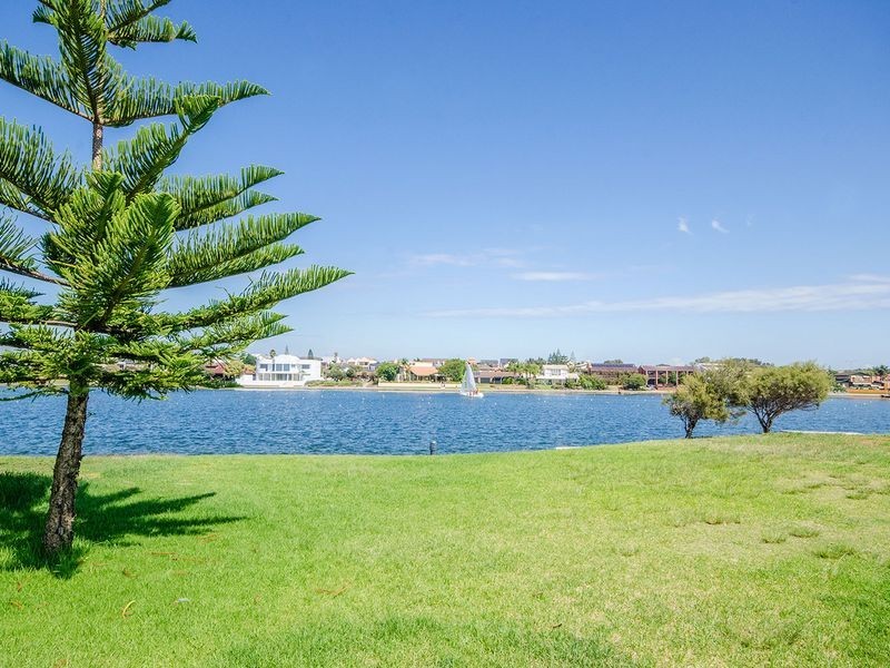 115 Brebner Drive (Regatta Court), West Lakes SA 5021