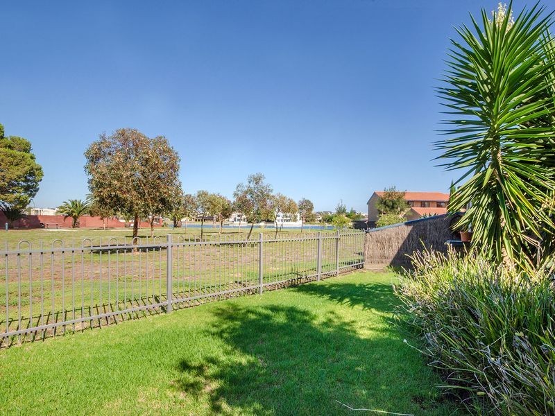 115 Brebner Drive (Regatta Court), West Lakes SA 5021