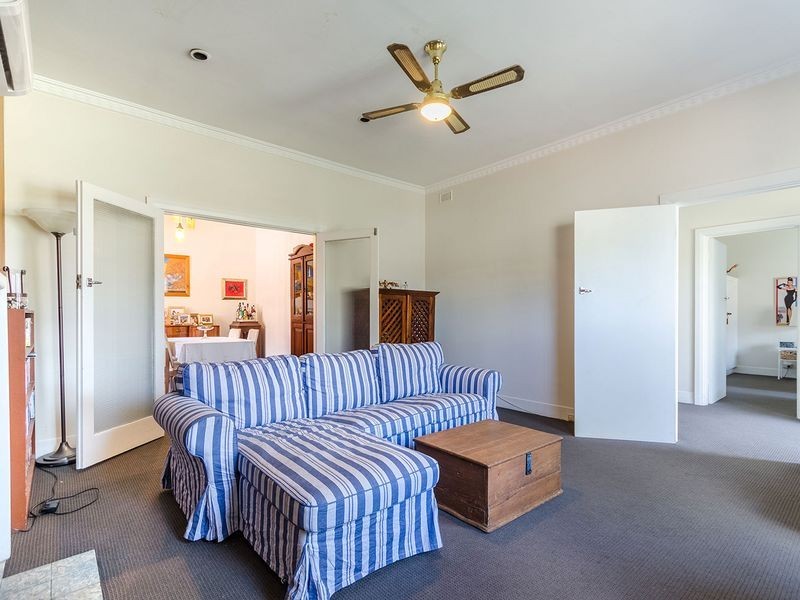 2 Fourth Avenue, Seaton SA 5023