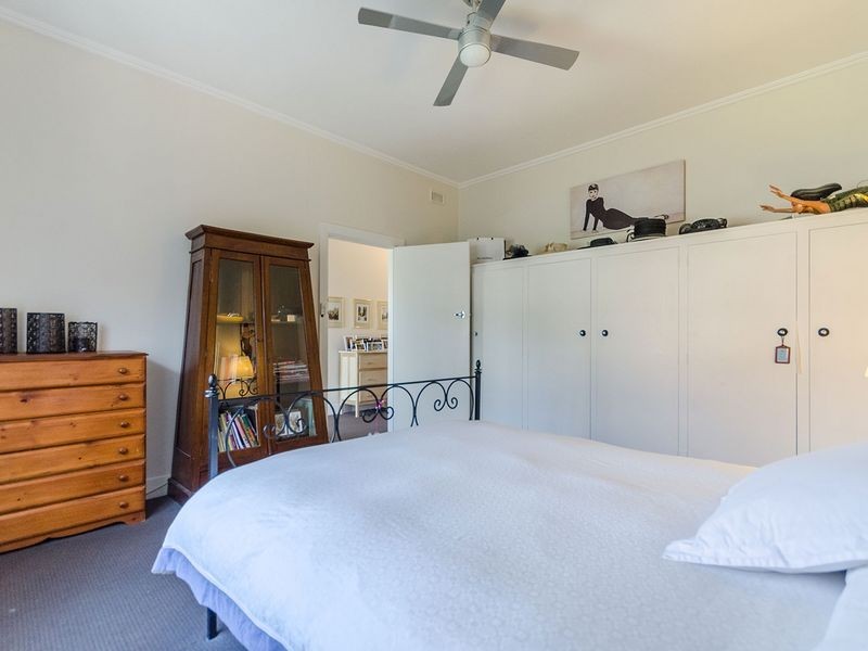 2 Fourth Avenue, Seaton SA 5023