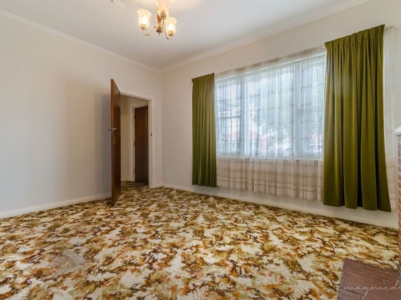 16 Auburn Crescent, Croydon Park SA 5008