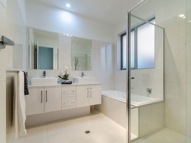 28A Selkirk Avenue, Seaton SA 5023