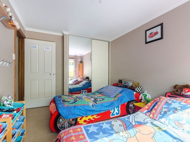 4 Oaks Court, Parafield Gardens SA 5107