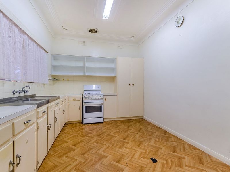 7 Minns Street West, Seaton SA 5023