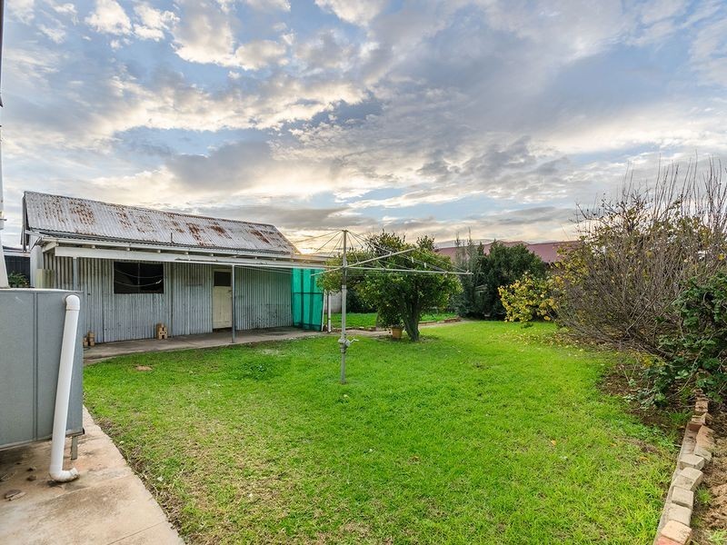 7 Minns Street West, Seaton SA 5023