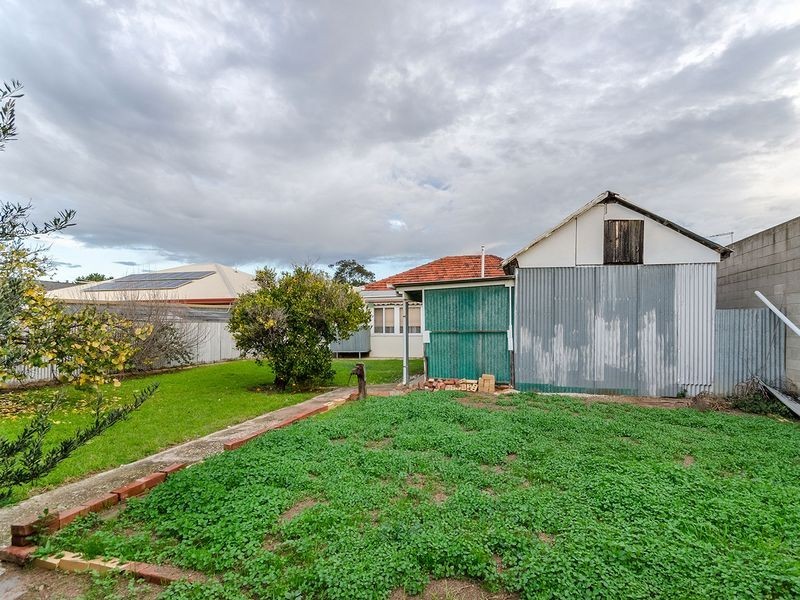 7 Minns Street West, Seaton SA 5023