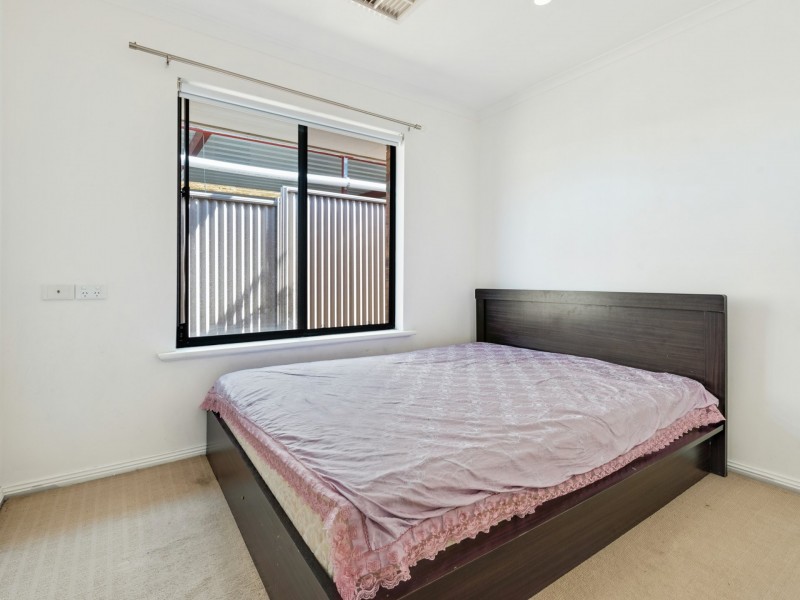 5 Hamley Crescent, Mansfield Park SA 5012