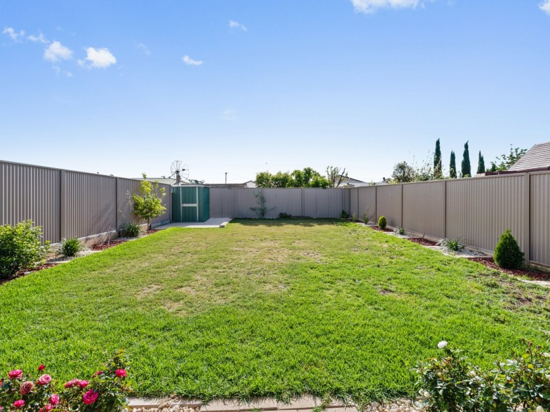 5 Hamley Crescent, Mansfield Park SA 5012