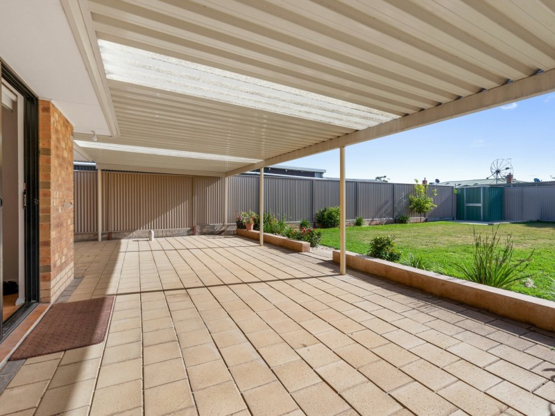 5 Hamley Crescent, Mansfield Park SA 5012