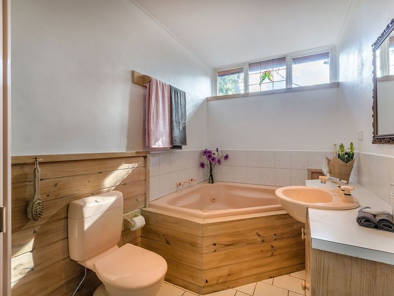 120 Barracks Road, Hope Valley SA 5090