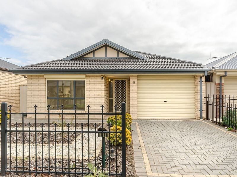 11 Warren Street, Angle Park SA 5010